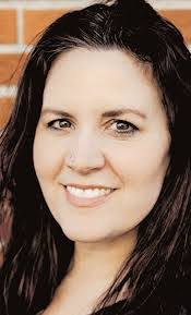 Wendy Trumbull's Instagram, Twitter & Facebook