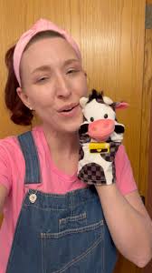 I’m sure your little one knows this song. Sing with me 🎶