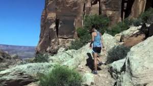Sobald sie einen bestimmten punkt überschritten haben, würden sie schwören, dass sie mitten im nirgendwo sind. Running The Hidden Valley Trail In Moab Youtube