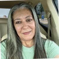 Lynette Griggs's Instagram, Twitter & Facebook