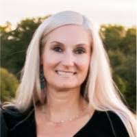 Gena Ashby's Instagram, Twitter & Facebook