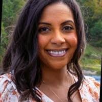 Rosario Mcbride's Instagram, Twitter & Facebook