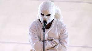 West sported a puffy black jacket that resembled his. Photos Of Kanye West On Twitter Hoodie Masks Https T Co Efmalyaz1d Twitter