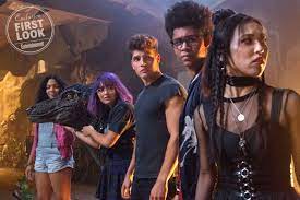 Em Marvel S Runaways Em See The New Trailer And A First Look At The Epic Lair Runaways Marvel Marvel Tv Marvel Series