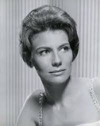 Kimberly Prochnow's Instagram, Twitter & Facebook