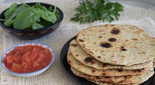 This whole wheat indian flatbread is typically enjoyed as a side with curries or lentils. Tinggal Di Rumah 25 Resipi Roti Buatan Sendiri Yang Mudah Dibuat Dengan Anak Anak Resepi 2021