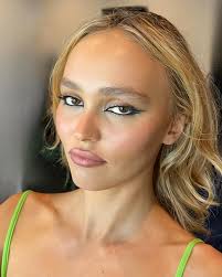 JESSIE BISHOP (@jessiebishopmakeup) · Instagram 照片和视频