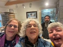 We had a great time yesterday. Visited 5 shops. I'm really enjoying the hop  this year. Just taking our time and enjoying the journey. Now the ride home  from Alpena wasn't as