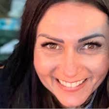 When you are going through a heatwave what do make??? Santa's of course  🎅🏻 got to start sometime 😊 caring colours because not everyone likes the  traditional 💕