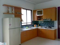 Model kitchen set minimalis kali ini juga bisa menjadi ide untuk anda yang ingin membuat dapur tampak lebih cantik dan modern. Pin On Cocinas Pequenas Con Barra