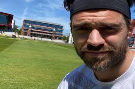 England cricketers graeme swann and jimmy anderson are drawing portraits of each other that'll be sold on ebay to raise money for the lord's taverners, chance to shine and pca benevolent fund charities. Watch James Anderson Returns To Training After Coronavirus Break