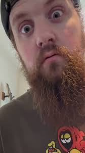 Kris Wallace's Instagram, Twitter & Facebook