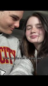 Ella (@ella_bear_10)