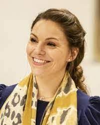 Caroline Maitland's Instagram, Twitter & Facebook