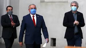 .y nos mantiene encerrados, la conferencia de prensa será hoy sábado a las 19:00 horas los detalles estarán aquí en vivo. Por Que Salio Jaime Manalich Del Ministerio De Salud En Chile As Chile