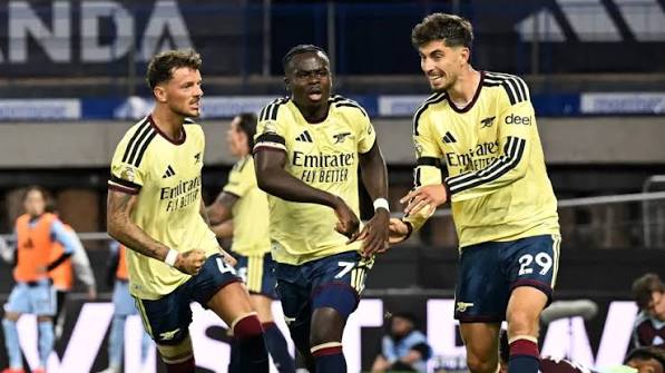 Arsenal mant&eacute;m in&iacute;cio perfeito na Premier ap&oacute;s vit&oacute;ria sobre Aston Villa - Not&iacute;cias ao Minuto