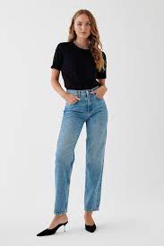 We did not find results for: The 90s Hi Waist Jeans Highwaist Gina Tricot