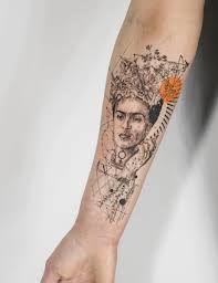 25 Tattoos Inspired By The World S Most Famous Works Of Art Temporary Tattoo Blog Glass decor print mother and child gustav klimt vintage 100x50. 25 tattoos inspired by the world s most
