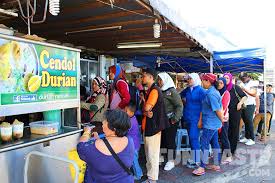 The harmony of cendol and king of fruit. Food Review Durian Cendol Durian Runtuh Kuala Lumpur