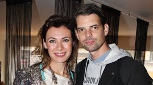 She was married to journalist alex schulman from 2007 to 2008. Amanda Schulman Alchetron The Free Social Encyclopedia