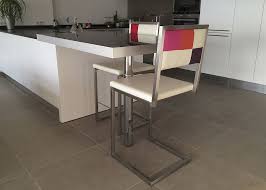 Créez le meuble de rêve avec nos pieds en acier! Bar Stool Bar Chair Echass Pied Custom Made Finishes And Colours Les Pieds Sur La Table