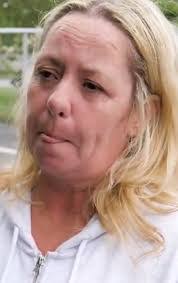 Tracey Phelps's Instagram, Twitter & Facebook