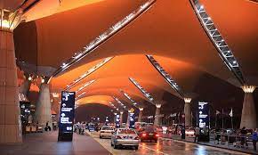 Boleh ambil sama ada di klia1, klia2 atau skypark subang terminal airport. Klia Sedia Parking Tunggu Penumpang Percuma