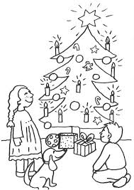Ausmalbild Weihnachten Kinder Unterm Christbaum Kostenlos Ausdrucken