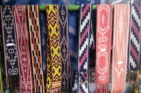 Gambar selendang tenun