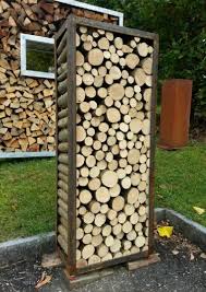 Metallgestell Sichtschutz Fenstereinsatz Rostendes Metallgestell Gestell Fur Holz Holzlager Hzkr Produkt Metallrahmen Sichtschutz