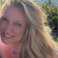 Erin Cote's Instagram, Twitter & Facebook