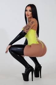 Escort Mistress Naila | Devozki.com