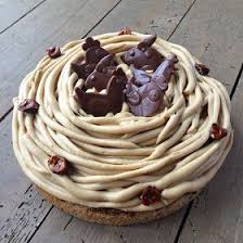 Nid De Paques Praline Chocolat Blond Chocolat Blond Patisserie De Paques Nid De Paques