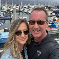 Morning and greetings from the UK! We are looking for a place for 2 people 