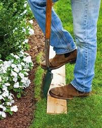 Fencing isn't a necessity, but it does provide a sense of security. Wrought Iron Hedges For The Front Garden Types Design Options And Installation Of A Fence For A Front Garden