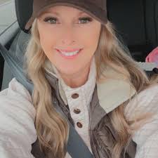 Closest building to beach at Planet Hollywood Cancun?