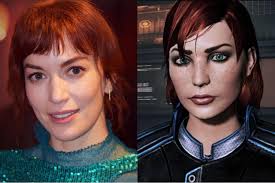 Écoutez-moi... Britt Lower serait parfaite pour incarner FemShep en live  action. Pas à cause de son apparence, mais parce qu'elle a une voix  extrêmement similaire à celle de Jennifer Hale. : r/masseffect