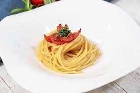 Non lessarli al punto da far evaporare completamente l'acqua, altrimenti ti ritroverai con una massa bruciata di shirataki. Come Cucinare Gli Spaghetti La Molisana