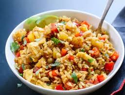 Vous Souhaitez Manger Un Bon Riz Frit Thailandais Vegetarien Et Sante Cette Recette Facile Pour 4 Portions Est T Fried Rice Thai Fried Rice Fried Rice Recipe