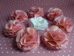 Diy Stoffblume Aus Kreisen Karolin Buckl Diy Stoffblumen Stoffblumen Stoffblume Nahen