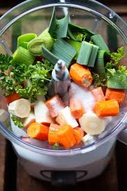 Gemusebruhe Selber Machen So Geht S Super Einfach Kochkarussell Rezept Rezepte Gemusebruhe Rezept Gemusebruhe Selber Machen