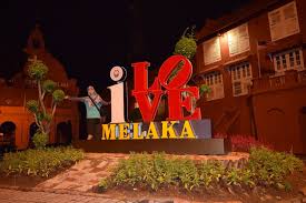 Rumah adat papua barat dan penjelasannya. 3 Hari Menikmati Pesona Kota Tua Melaka Fauziah Rachmawati