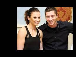 In november 2019 lewandowski confirmed that anna was pregnant for the second time. Robert Lewandowski And Anna Stachurska Thousand Years Youtube