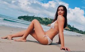 Do what feels right for your bod🤍 @ina.activewear photo shared by ina feleo on october 02, 2020 tagging @clinique_esthetique, and @ina.activewear. Ina Feleo Seksi Kahit Matakaw Abante Tnt Breaking News