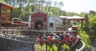 Season pass tickets are available online and at the park. Dollywood Forrec