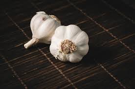 Kunci utama dalam menurunkan berat badan hanya tiga, yakni makan dengan benar, olahraga teratur dan cukup istirahat. 6 Cara Buang Angin Dalam Badan Dengan Berkesan