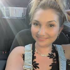 Kari Schaeffer (@karicharlene) • Facebook, Connect with friends