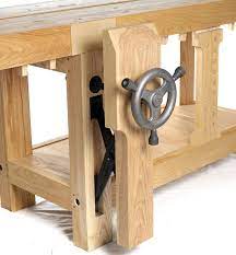 Tavolo con morsa da idraulico. Morse Benchcrafted Utensili Professionali