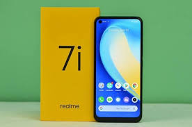 Realme 7i has a smooth display with a refresh rate of 90hz. Realme 7i Is Charismatically Mind Blowing Smartphone