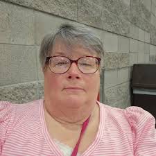 HELP: if you're from the south, what do you call your grandmother? (I don't  think I can go full "Memaw" in this book but "Grandma" is not really doing  it for me